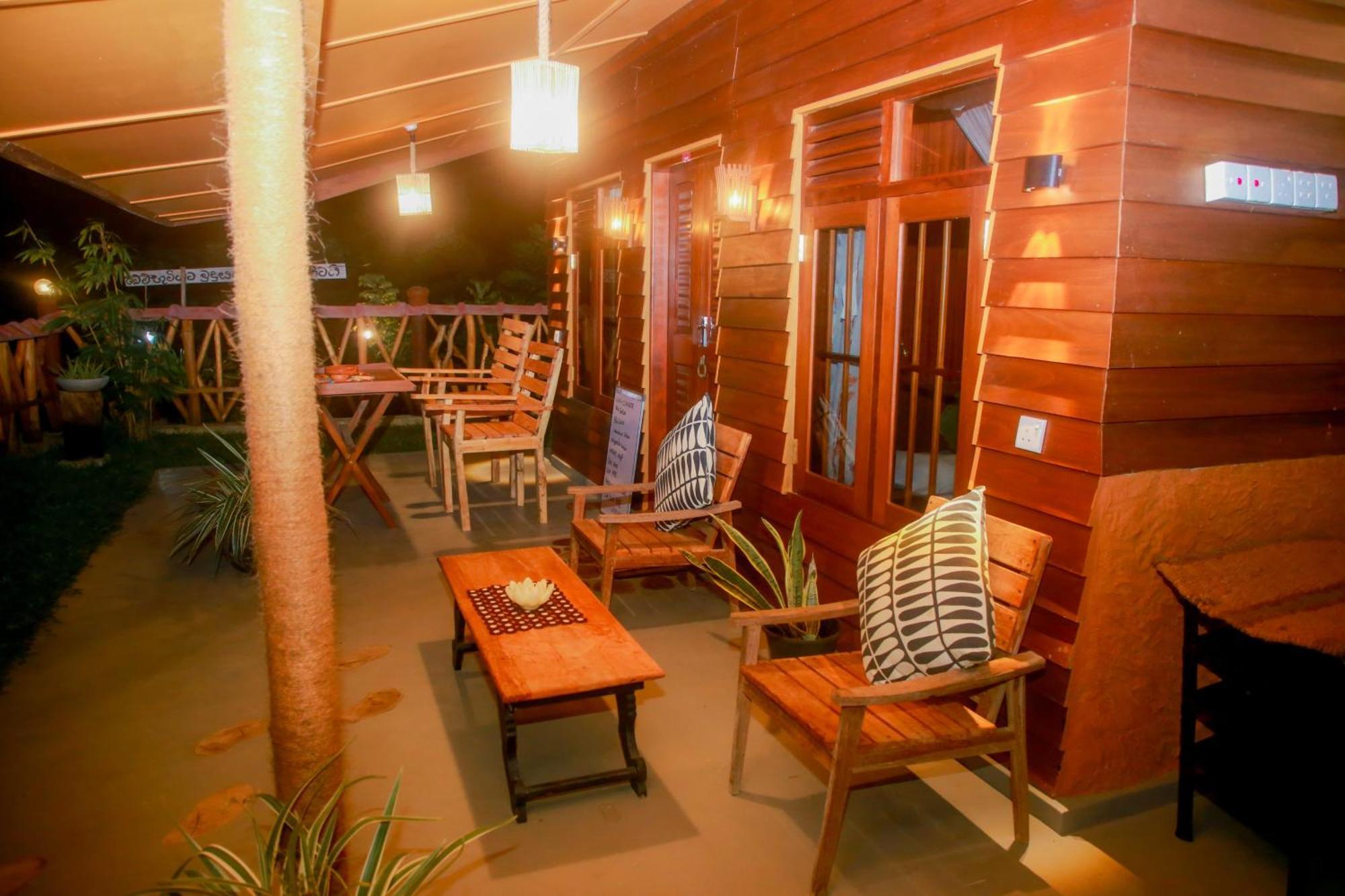 Blue Ocean Tree House Hiriketiya Villa Dikwella Kültér fotó